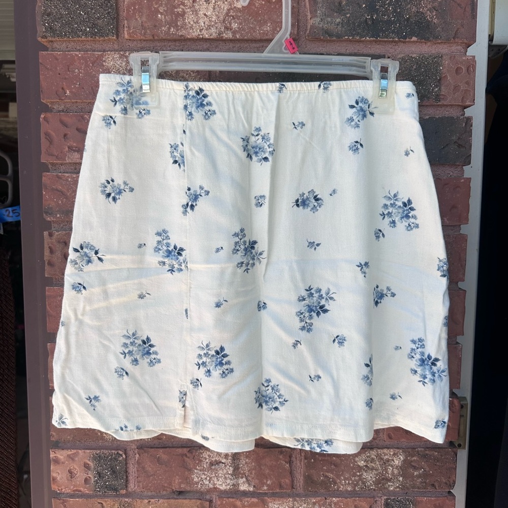 American Eagle Outfitters White Mini Skirt with Blue Floral Print